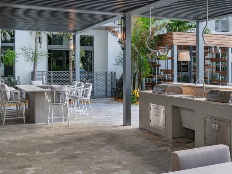 10X Miami River Apartments apartment community photo
