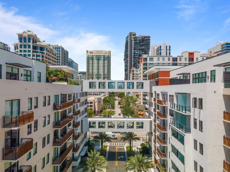 10X Las Olas Walk apartments in Fort Lauderdale, FL – photo 21