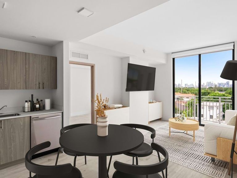 1601 Coral Gate apartments in Miami, FL – photo 11