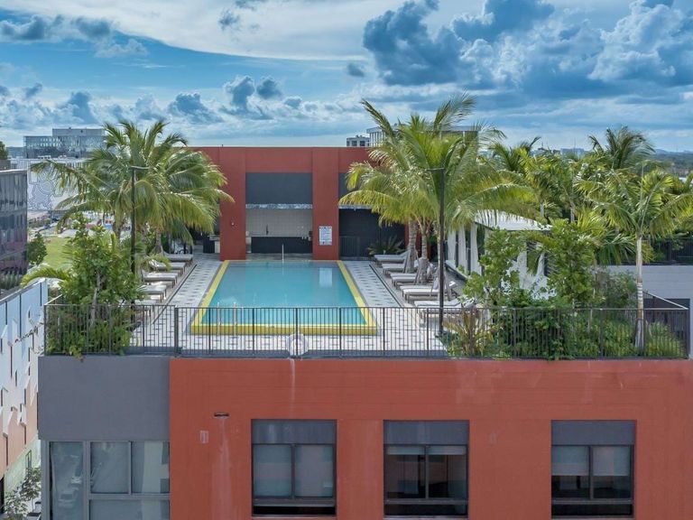29 Wyn apartments in Miami, FL – photo 32