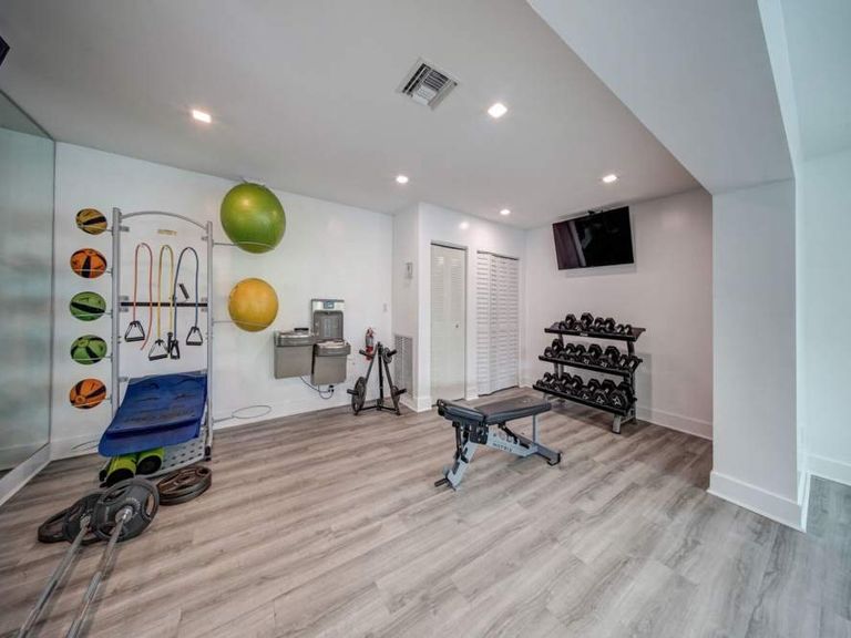 7 West apartments in Miami, FL – photo 7