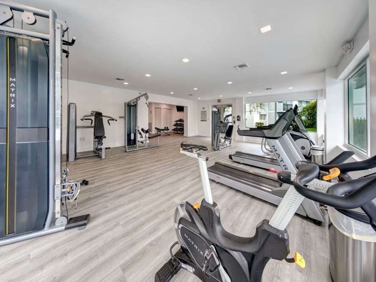 7 West apartments in Miami, FL – photo 10