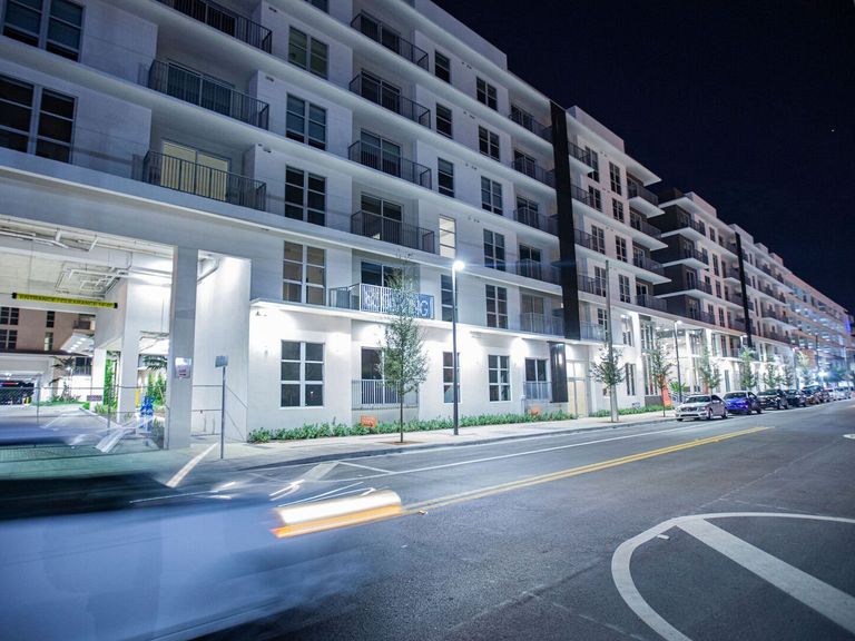850 Living apartments in Miami, FL – photo 8
