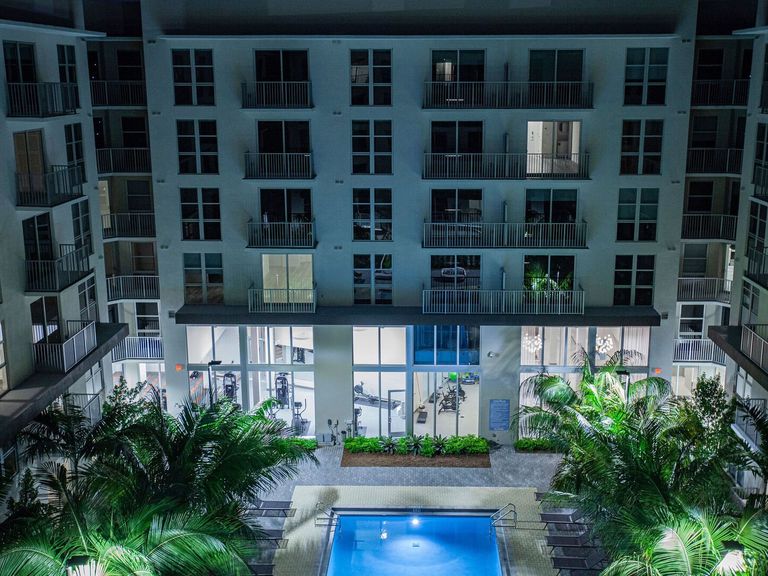 850 Living apartments in Miami, FL – photo 14