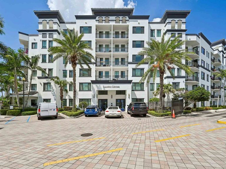 Advenir at Lighthouse Point apartments in Pompano Beach, FL – photo 52