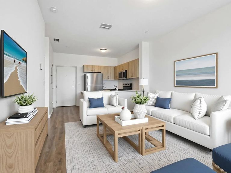 Advenir at Ludlam Trail apartments in Miami, FL – photo 9