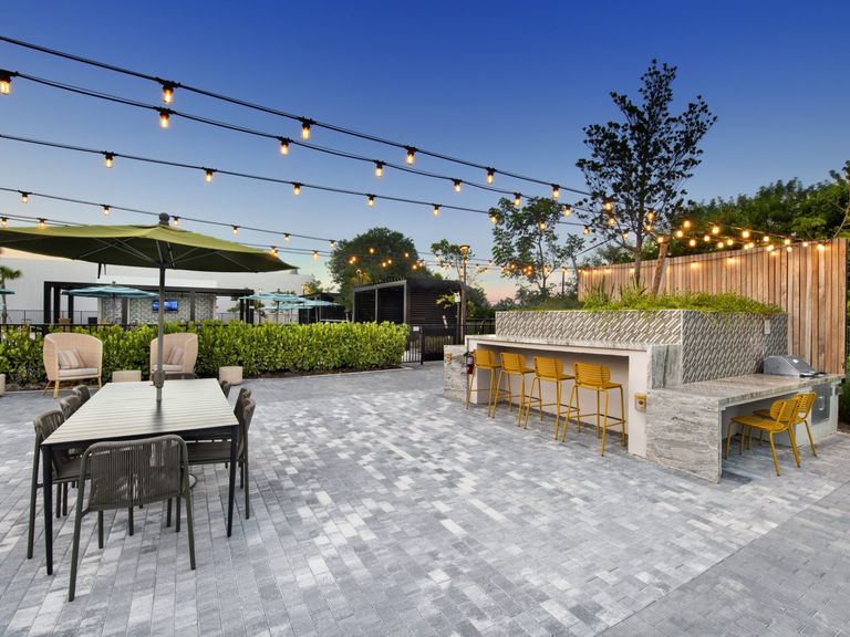 Alexan Ludlam Trace apartments in Miami, FL – photo 10