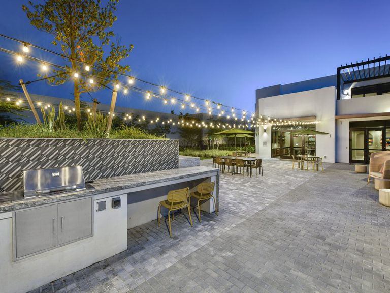 Alexan Ludlam Trace apartments in Miami, FL – photo 15