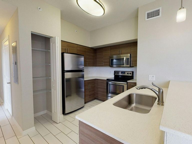 AMLI Dadeland apartments in Miami, FL – photo 38