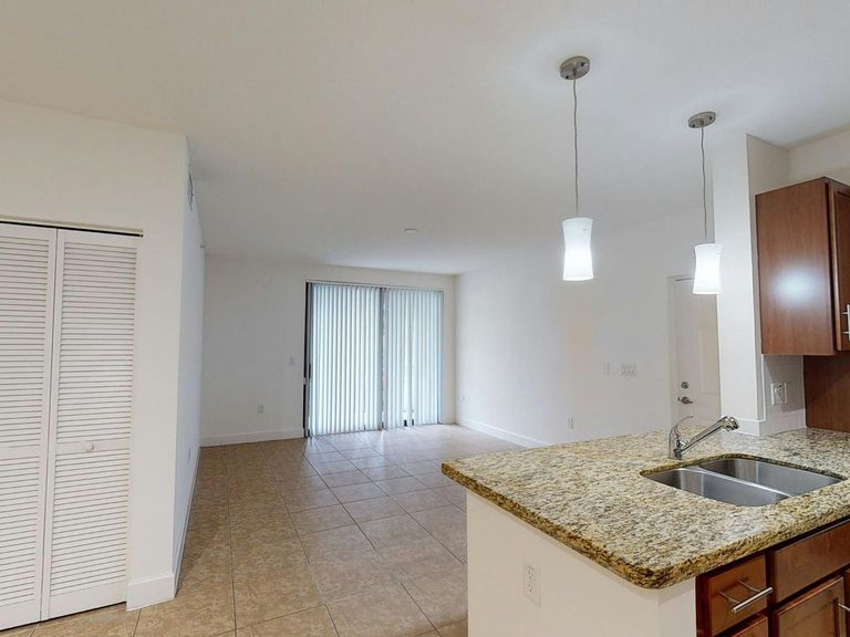 AMLI Toscana Place apartments in Davie, FL – photo 35