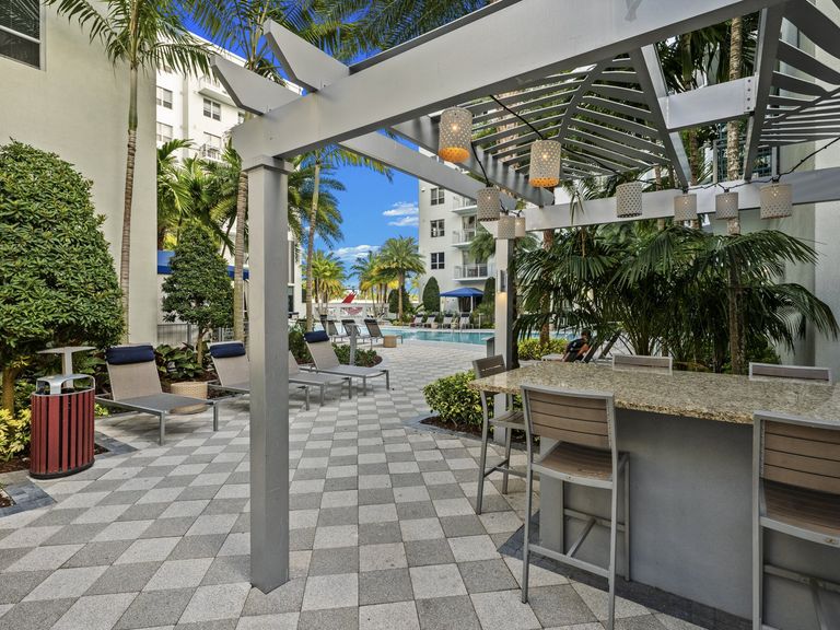 ArtSquare at Hallandale apartments in Hallandale Beach, FL – photo 41
