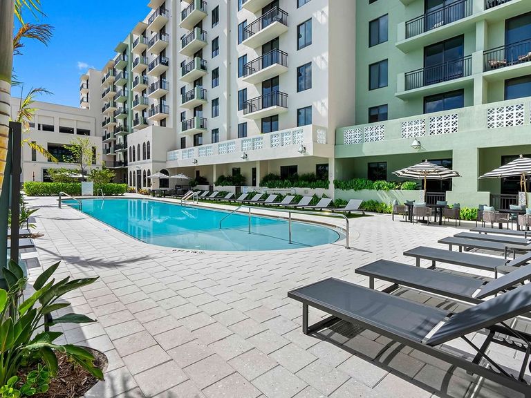 Arvella apartments in North Miami Beach, FL – photo 38