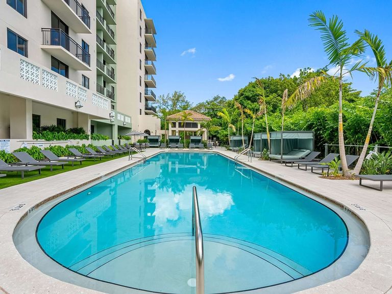 Arvella apartments in North Miami Beach, FL – photo 39