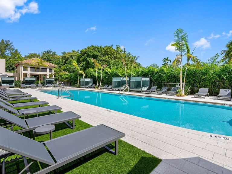 Arvella apartments in North Miami Beach, FL – photo 41