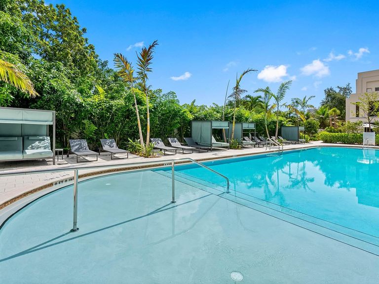 Arvella apartments in North Miami Beach, FL – photo 42