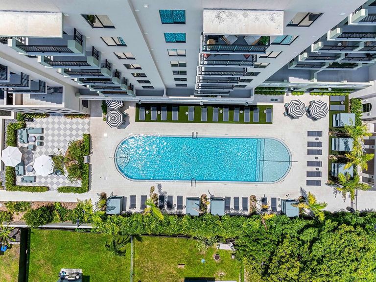 Arvella apartments in North Miami Beach, FL – photo 69