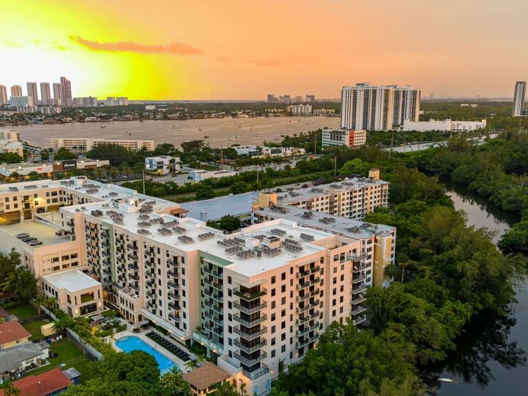 Arvella apartments in North Miami Beach, FL – photo 72