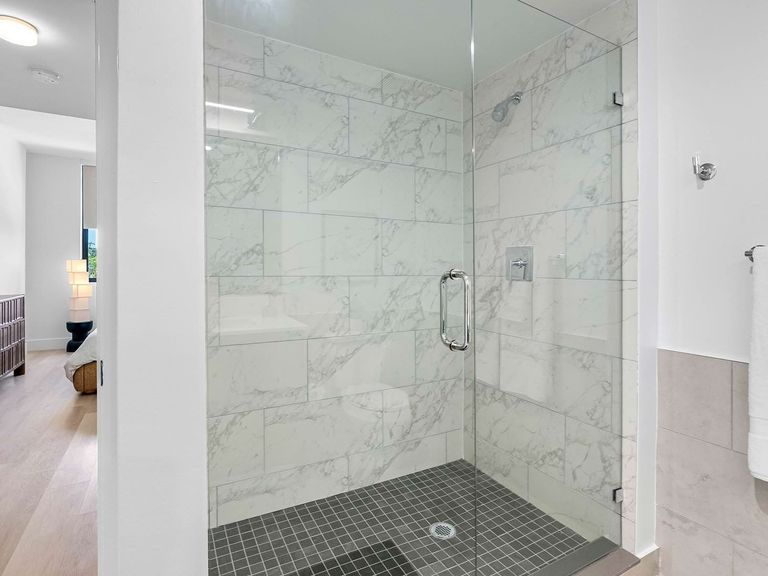 Arvella apartments in North Miami Beach, FL – photo 9