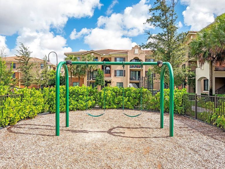 Atlantico at Kendall apartments in Miami, FL – photo 24