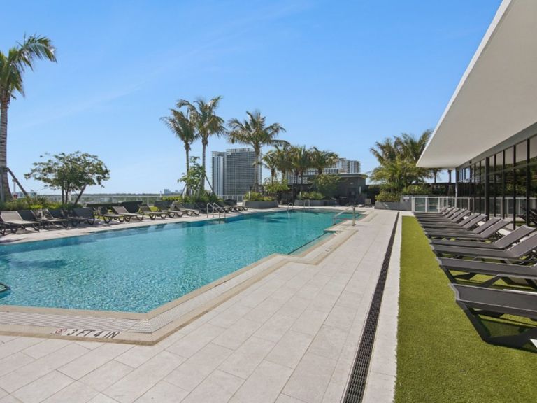 Aura North Miami Beach apartments in North Miami Beach, FL – photo 15