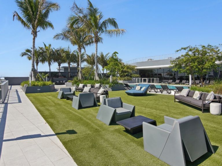 Aura North Miami Beach apartments in North Miami Beach, FL – photo 18