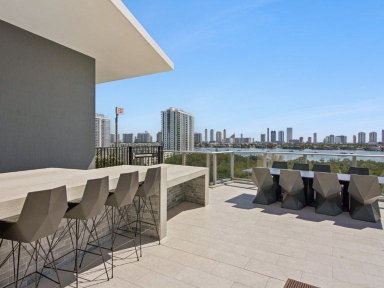 Aura North Miami Beach apartments in North Miami Beach, FL – photo 20
