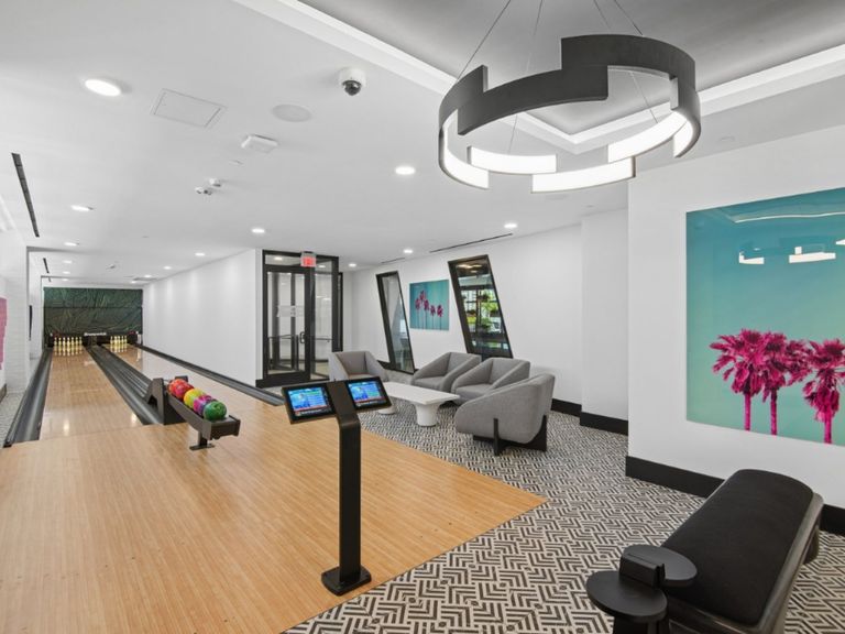 Aura North Miami Beach apartments in North Miami Beach, FL – photo 30