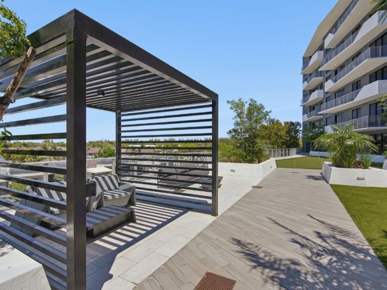 Aura North Miami Beach apartments in North Miami Beach, FL – photo 35