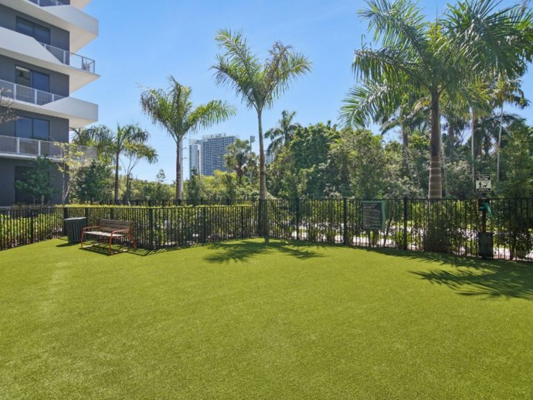 Aura North Miami Beach apartments in North Miami Beach, FL – photo 39