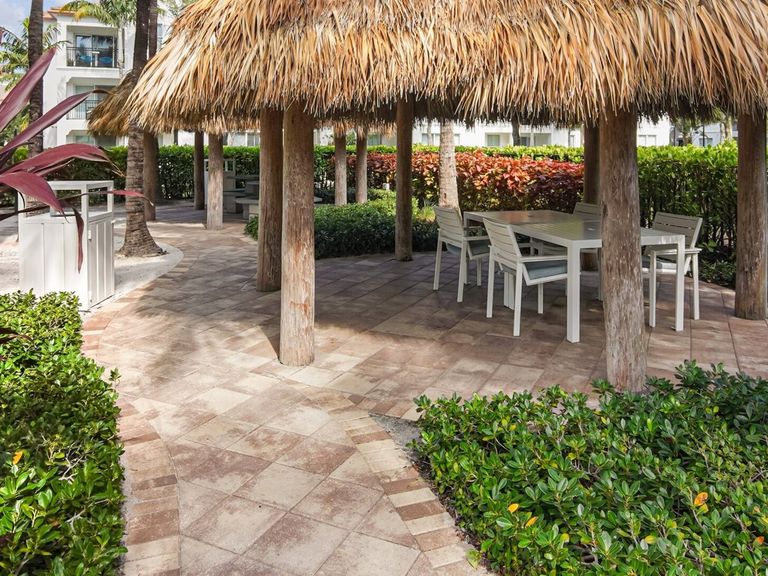 Avalon Bonterra apartments in Hialeah, FL – photo 19