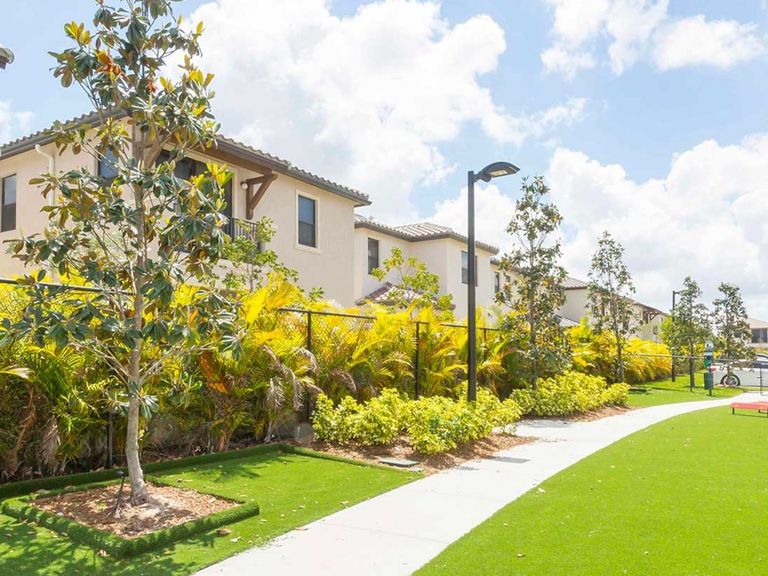 Avalon Bonterra apartments in Hialeah, FL – photo 25