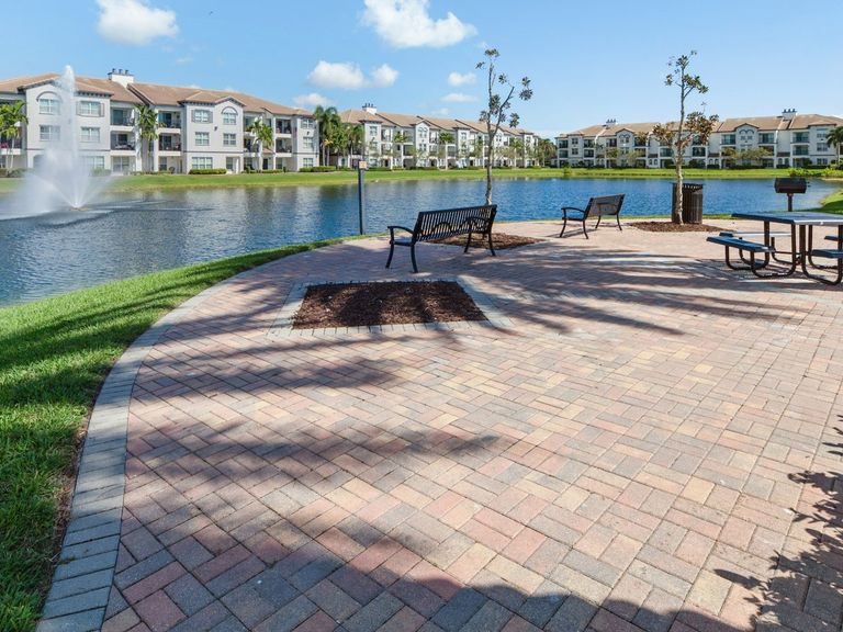 Avalon Coconut Creek apartments in Coconut Creek, FL – photo 53