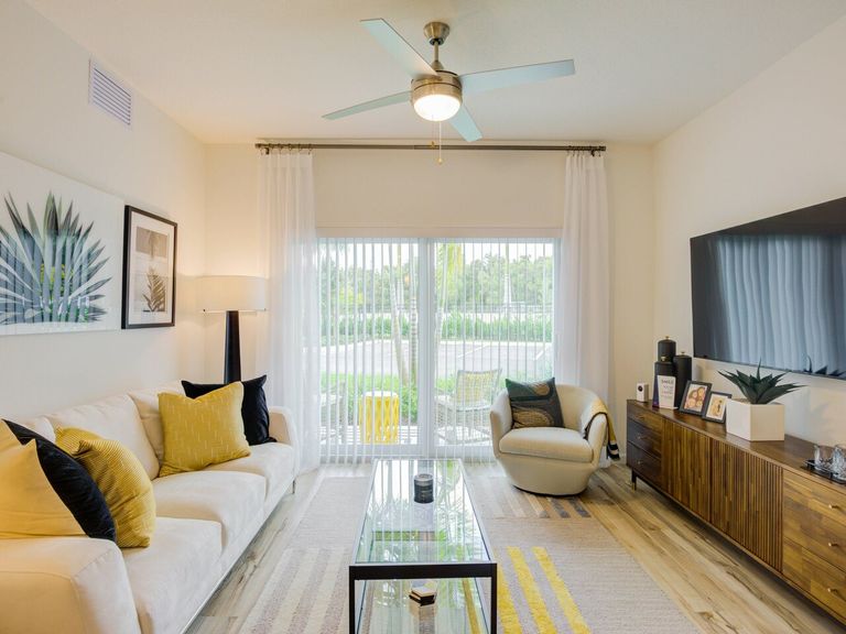 Avalon Miramar Park Place apartments in Miramar, FL – photo 48
