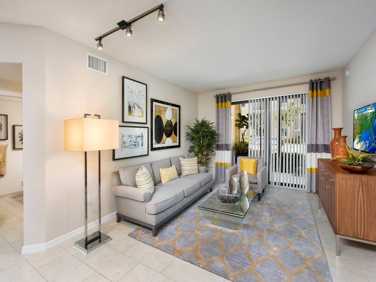 Avalon Toscana apartments in Margate, FL – photo 41