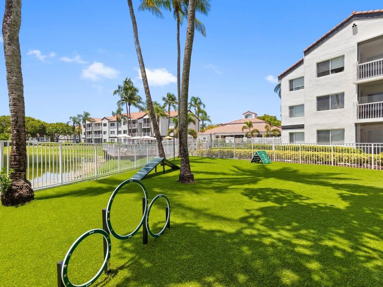 Avana at the Moors apartments in Hialeah, FL – photo 22
