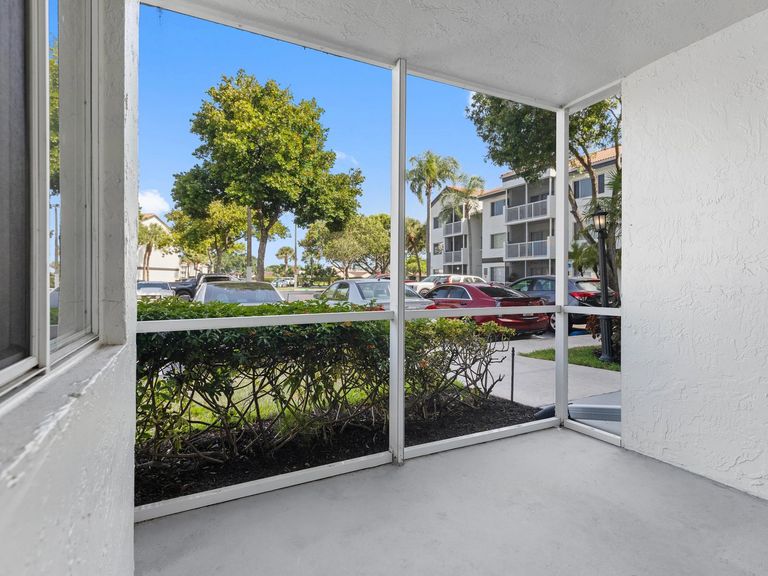 Avana at the Moors apartments in Hialeah, FL – photo 39