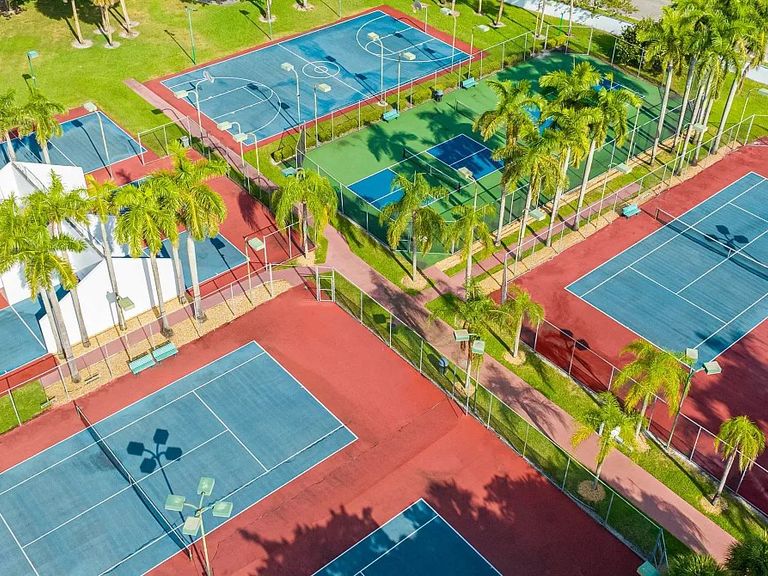 Avana at the Moors apartments in Hialeah, FL – photo 9