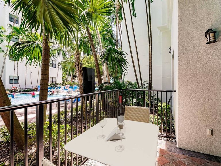 Aviah Flagler Village apartments in Fort Lauderdale, FL – photo 14