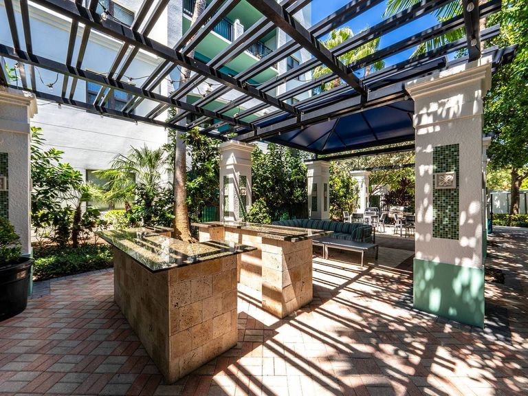 Aviah Flagler Village apartments in Fort Lauderdale, FL – photo 42