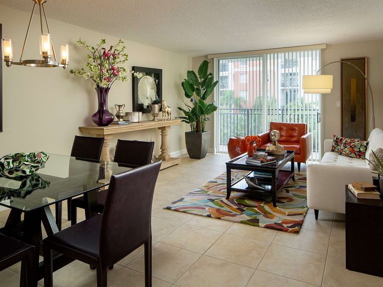 Beach Place apartments in Sunny Isles Beach, FL – photo 12