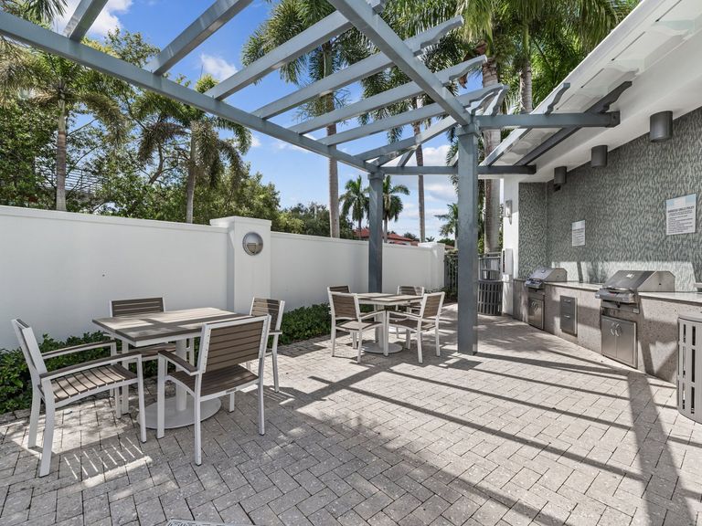 Bell Kendall West apartments in Miami, FL – photo 28