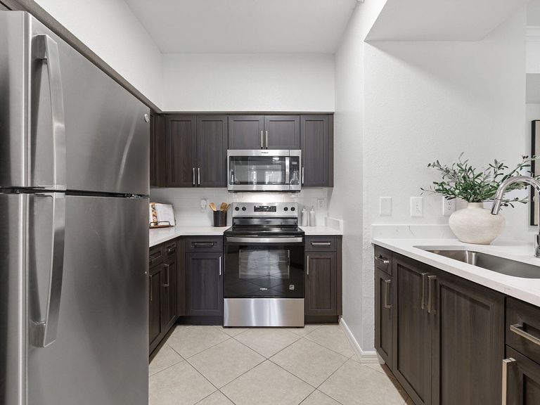 Bell Miramar Place apartments in Miramar, FL – photo 8