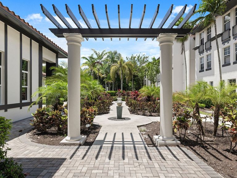 Bell Miramar Place apartments in Miramar, FL – photo 24