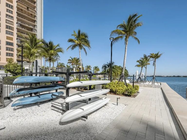 Biscayne Shores apartments in Miami, FL – photo 18