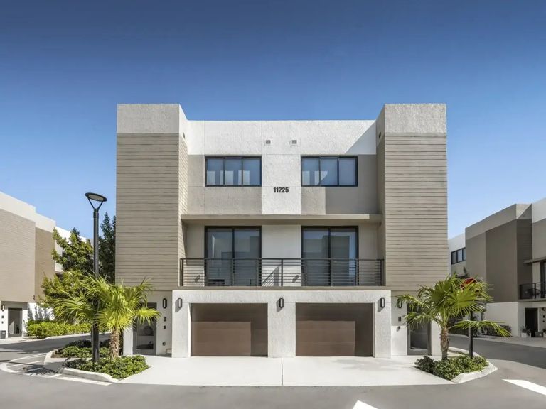 Biscayne Shores apartments in Miami, FL – photo 19