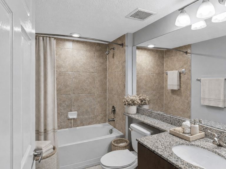 Blu on Marina Boulevard apartments in Fort Lauderdale, FL – photo 20
