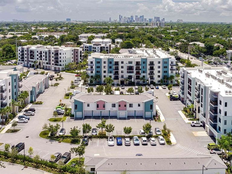 BLYS apartments in Oakland Park, FL – photo 60