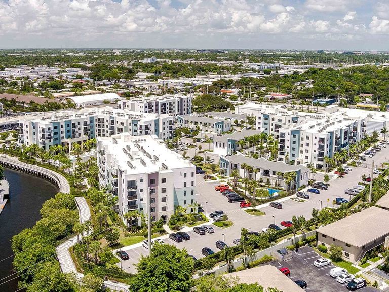 BLYS apartments in Oakland Park, FL – photo 68