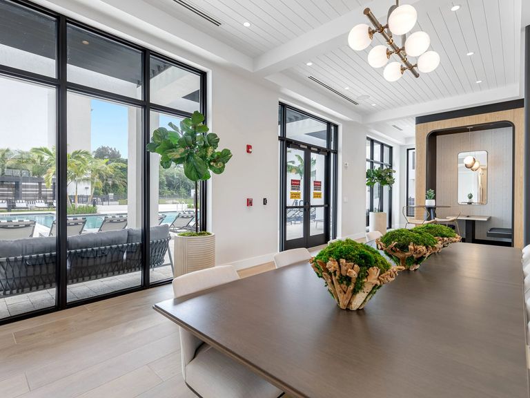 Caroline Golden Glades apartments in Miami, FL – photo 25