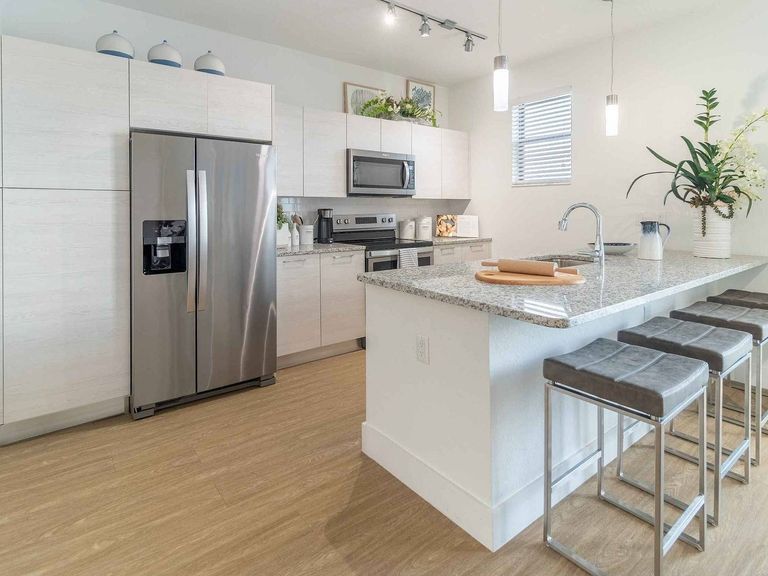 Catalina at Miramar apartments in Miramar, FL – photo 17